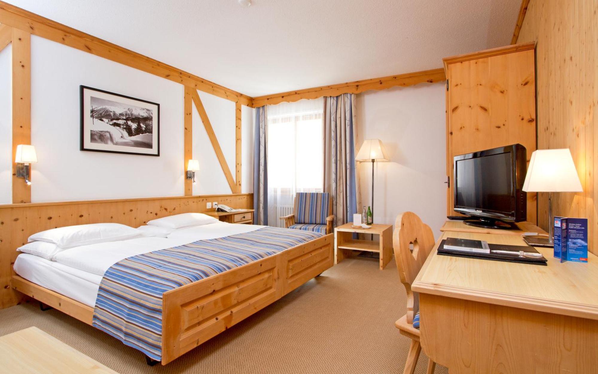 Edelweiss Swiss Quality Hotel Sils-Maria Habitación foto