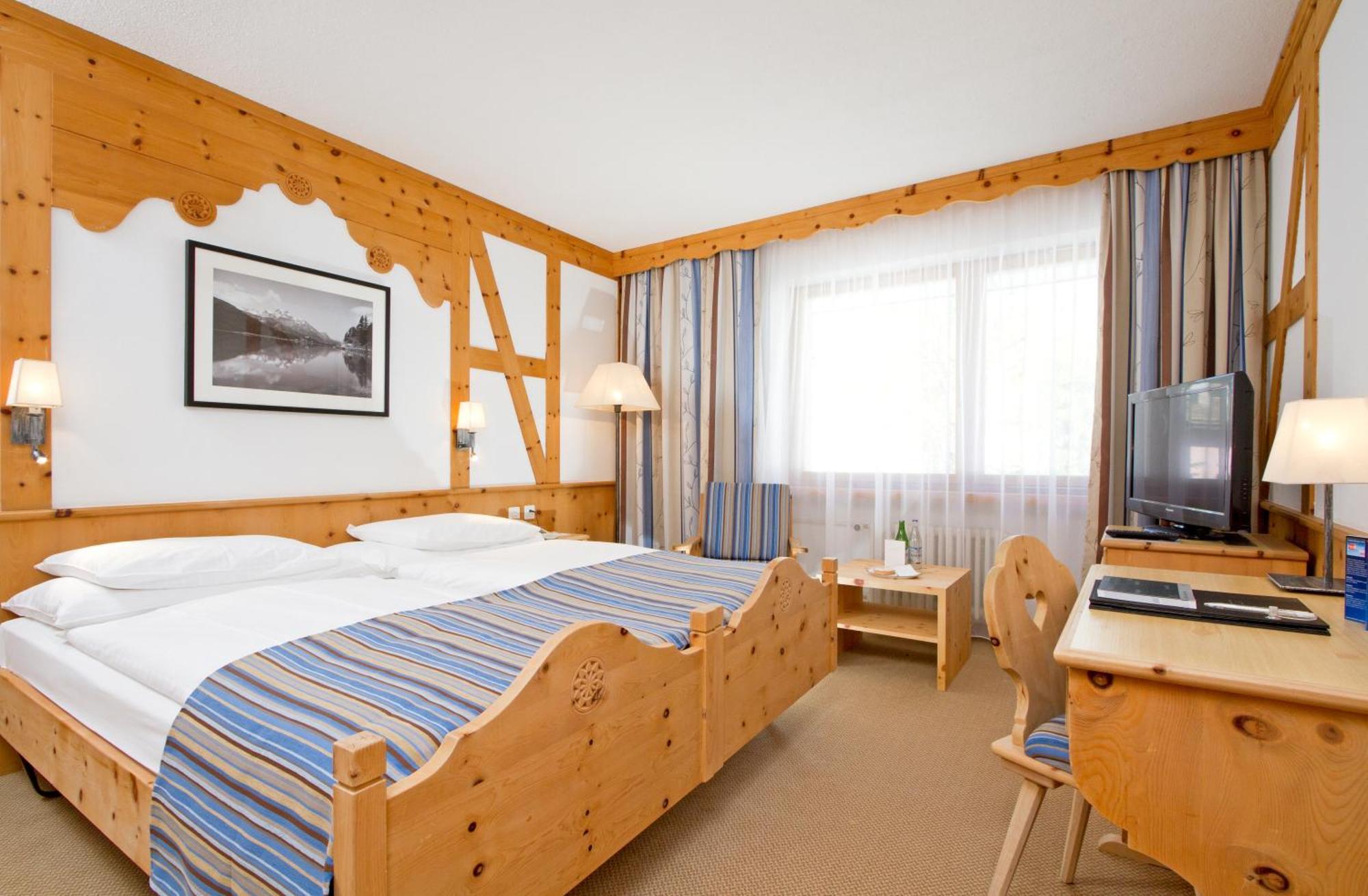 Edelweiss Swiss Quality Hotel Sils-Maria Habitación foto